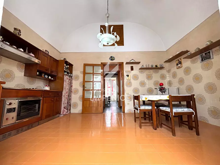 Immagine 16 di Casa indipendente in vendita  in via valle d'itria 60 a Martina Franca