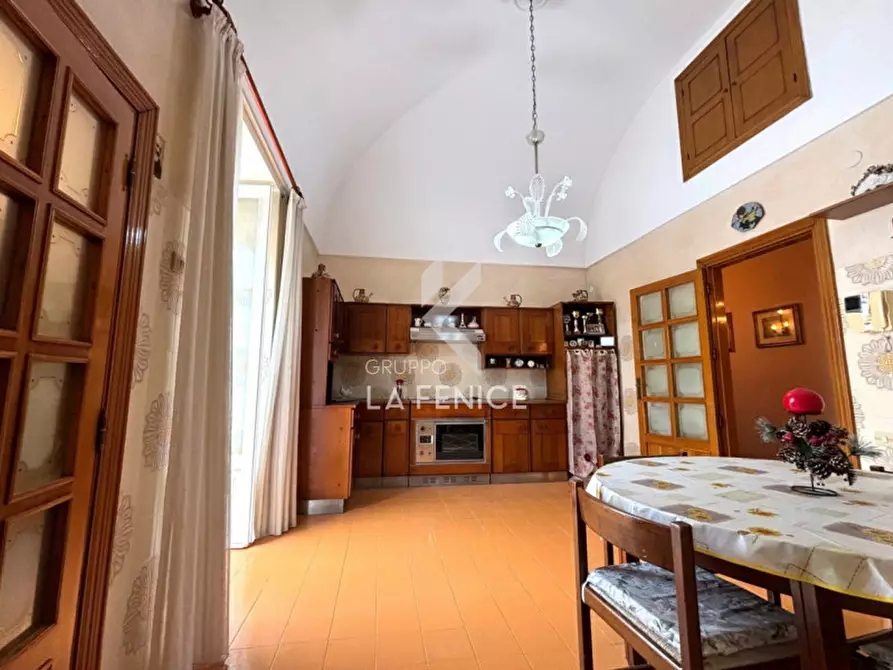 Immagine 19 di Casa indipendente in vendita  in via valle d'itria 60 a Martina Franca