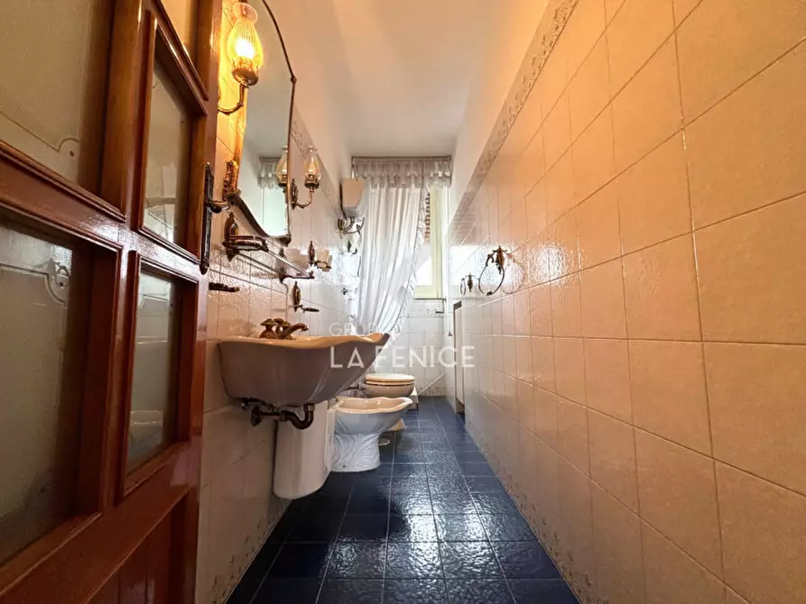 Immagine 25 di Casa indipendente in vendita  in via valle d'itria 60 a Martina Franca