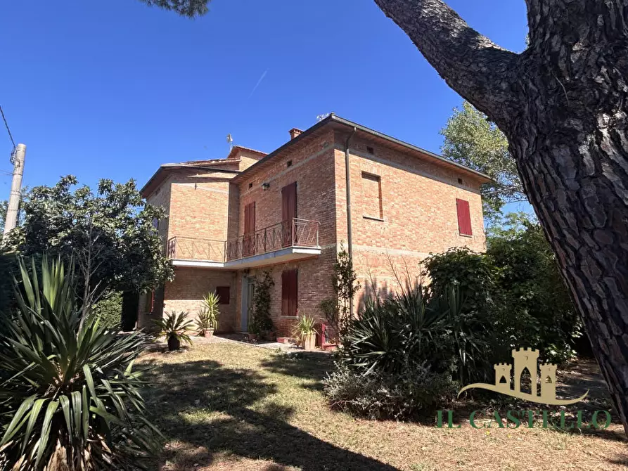 Immagine 1 di Casa indipendente in vendita  in BERTONI a Castiglione Del Lago