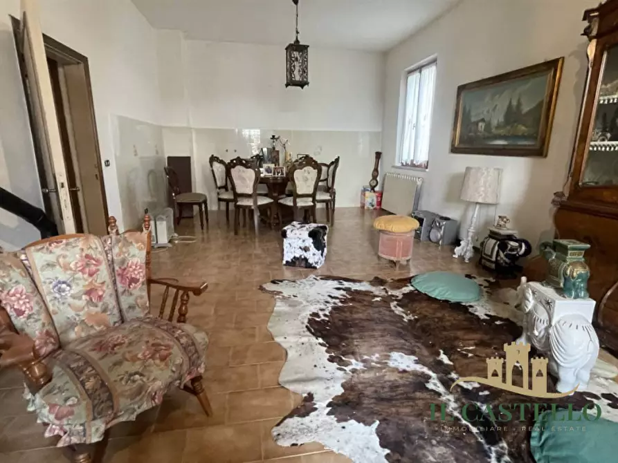 Immagine 8 di Casa indipendente in vendita  in BERTONI a Castiglione Del Lago