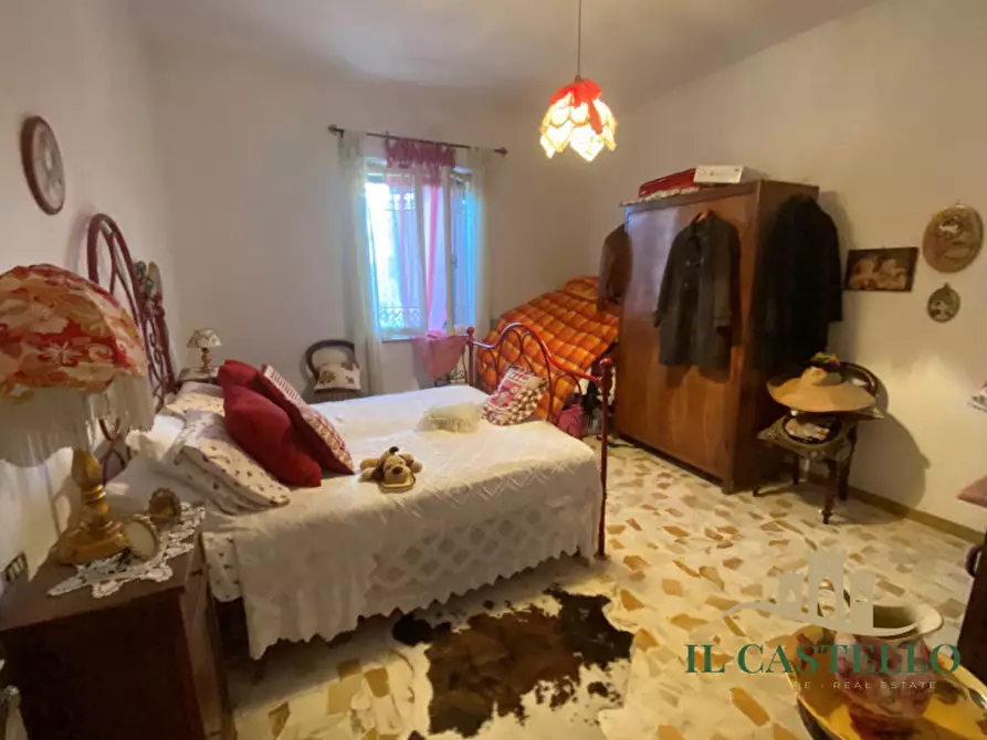 Immagine 15 di Casa indipendente in vendita  in BERTONI a Castiglione Del Lago