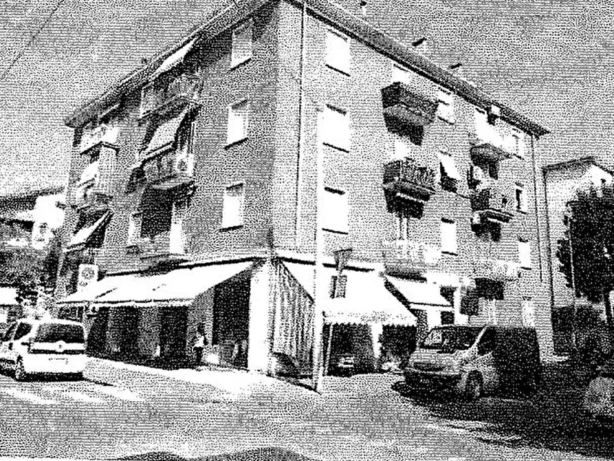 Immagine 1 di Appartamento in vendita  in VIA CACCIATORI PIEMONTESI  20 a Verona