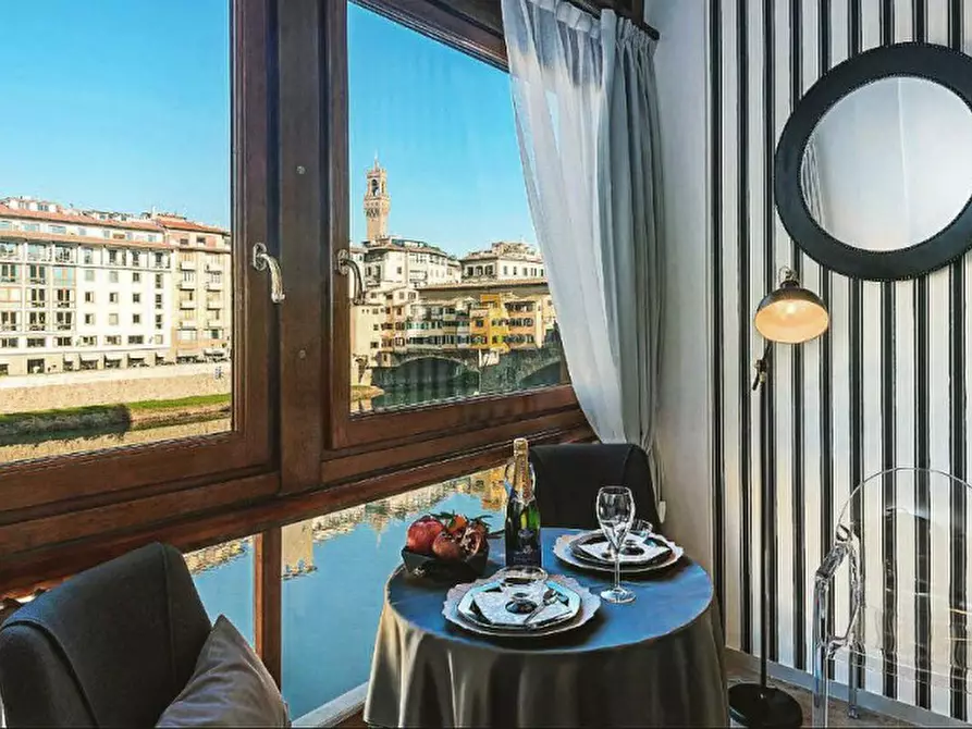 Immagine 1 di Appartamento in vendita  in PONTE VECCHIO a Firenze