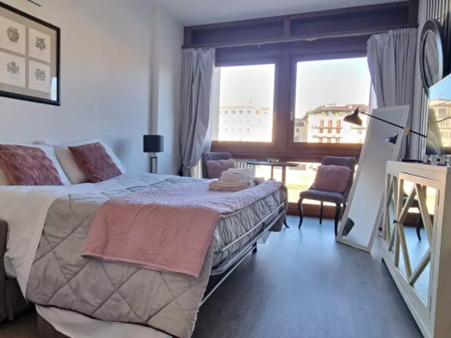 Immagine 3 di Appartamento in vendita  in PONTE VECCHIO a Firenze