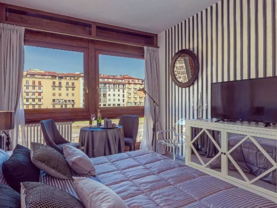 Immagine 12 di Appartamento in vendita  in PONTE VECCHIO a Firenze