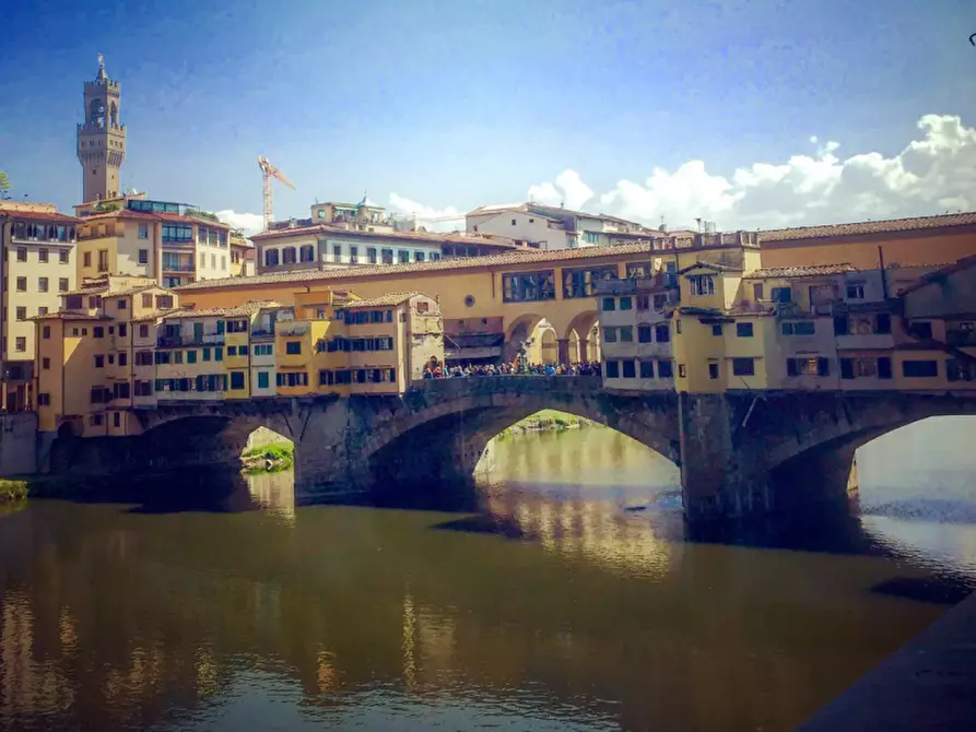 Immagine 37 di Appartamento in vendita  in PONTE VECCHIO a Firenze