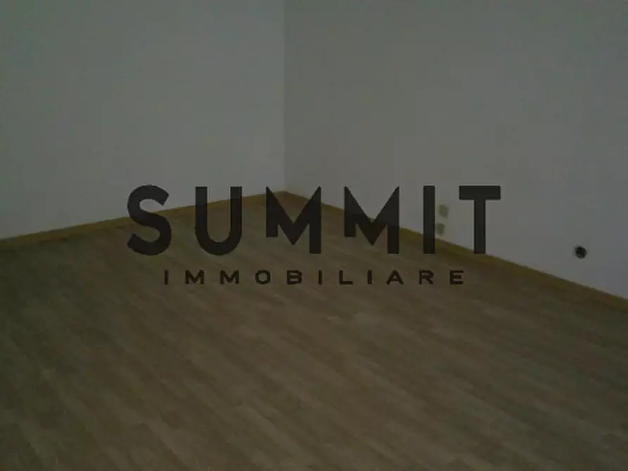 Immagine 9 di Appartamento in vendita  a Schio