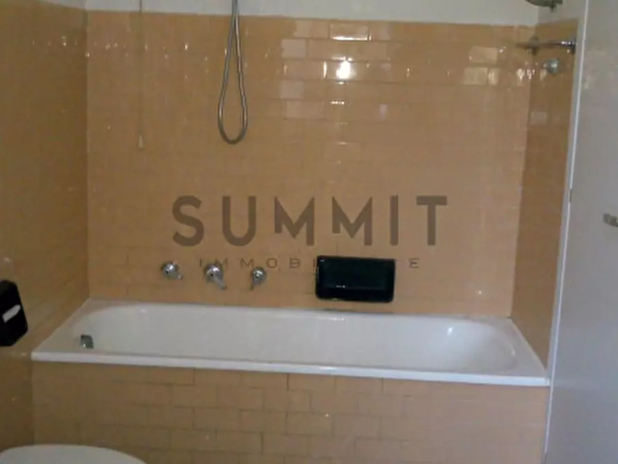 Immagine 14 di Appartamento in vendita  a Schio