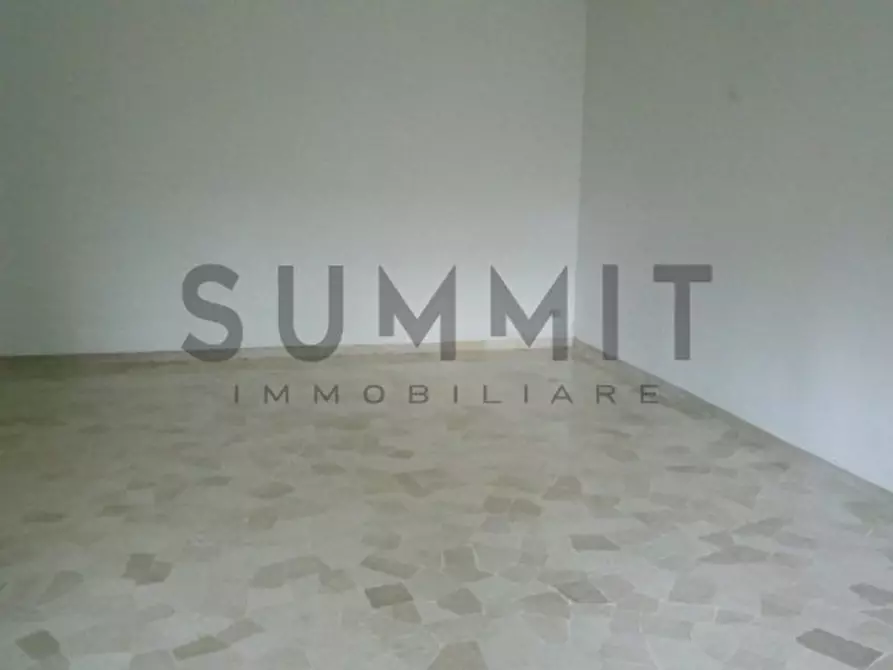 Immagine 21 di Appartamento in vendita  a Schio