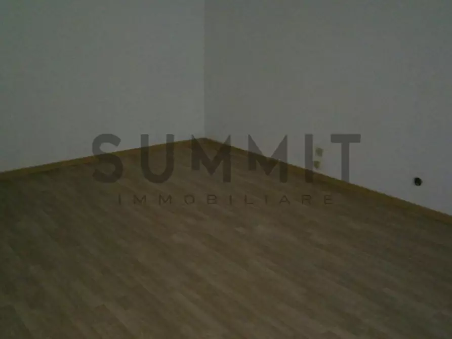 Immagine 25 di Appartamento in vendita  a Schio