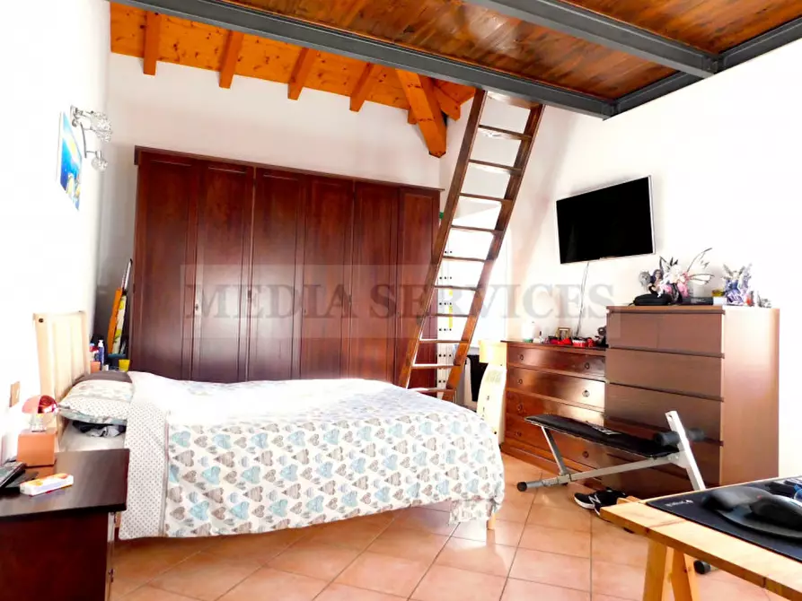 Immagine 23 di Appartamento in vendita  in via Vittorio Veneto n° 47 a Garlasco