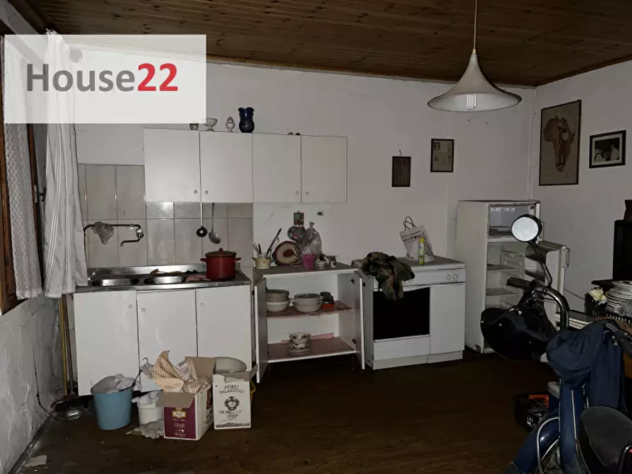 Immagine 10 di Palazzo in vendita  in Via Margherita 24 Recoaro Terme a Recoaro Terme