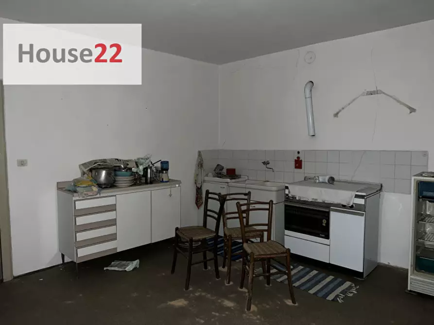 Immagine 16 di Palazzo in vendita  in Via Margherita 24 Recoaro Terme a Recoaro Terme