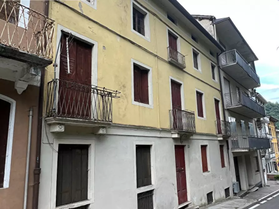 Immagine 17 di Palazzo in vendita  in Via Margherita 24 Recoaro Terme a Recoaro Terme