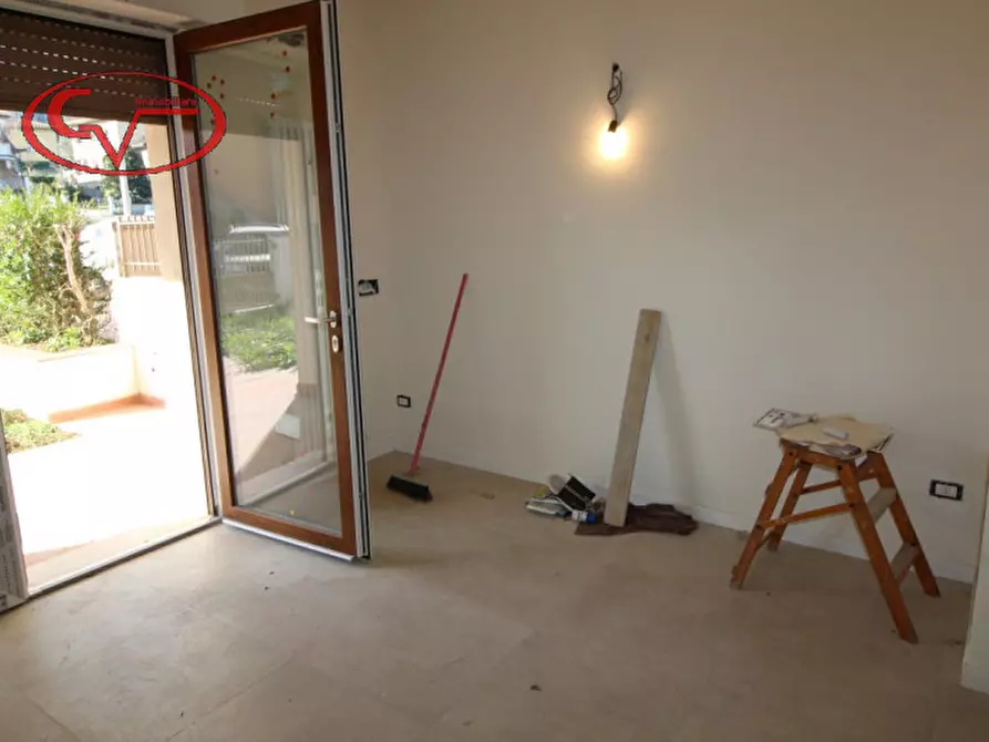 Immagine 9 di Appartamento in vendita  in Via Norcenni a Figline E Incisa Valdarno