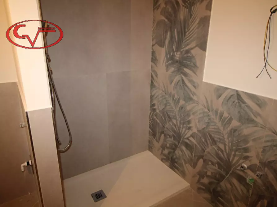 Immagine 31 di Appartamento in vendita  in Via Norcenni a Figline E Incisa Valdarno