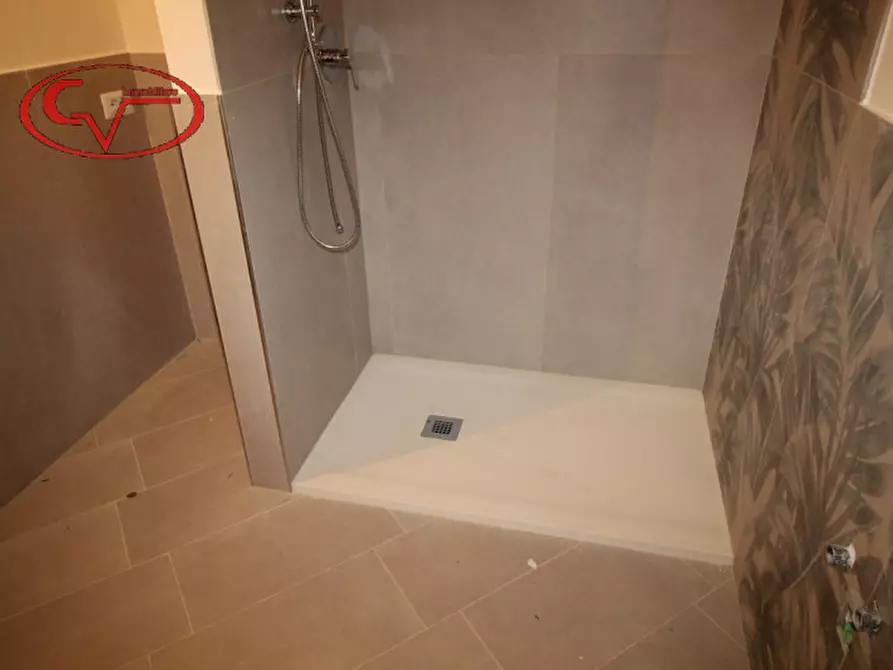 Immagine 35 di Appartamento in vendita  in Via Norcenni a Figline E Incisa Valdarno