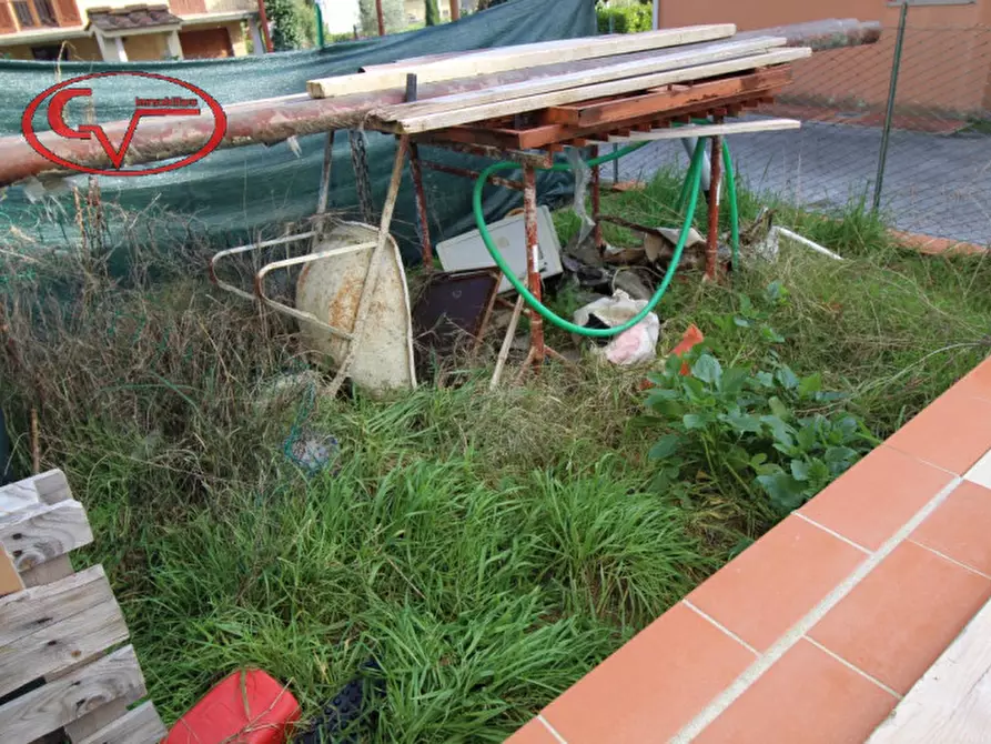 Immagine 38 di Appartamento in vendita  in Via Norcenni a Figline E Incisa Valdarno