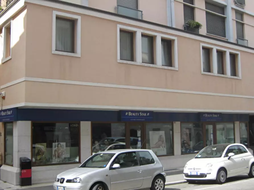 Immagine 1 di Ufficio in vendita  a Vittorio Veneto