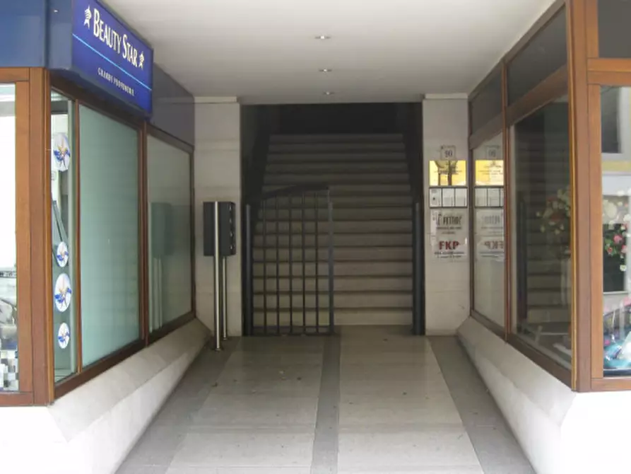 Immagine 5 di Ufficio in vendita  a Vittorio Veneto