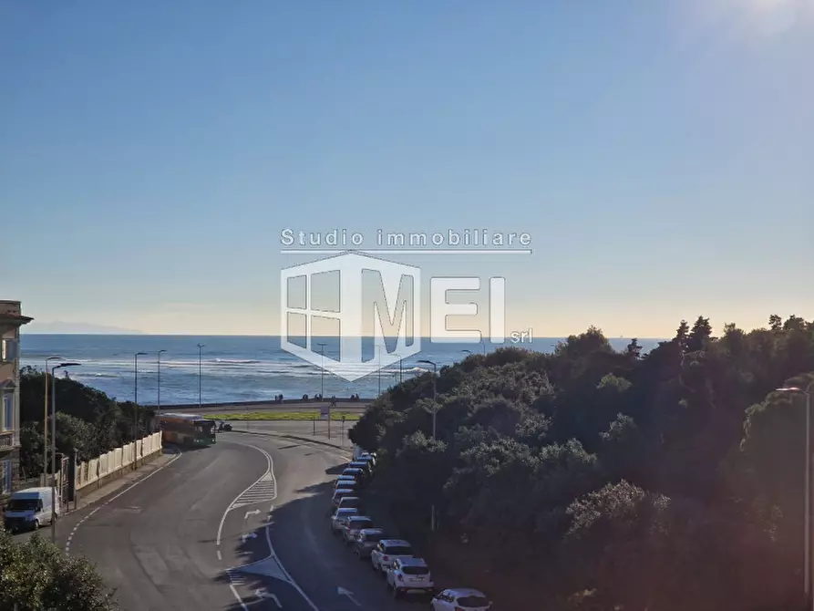 Immagine 17 di Appartamento in vendita  in via Pacinotti a Livorno