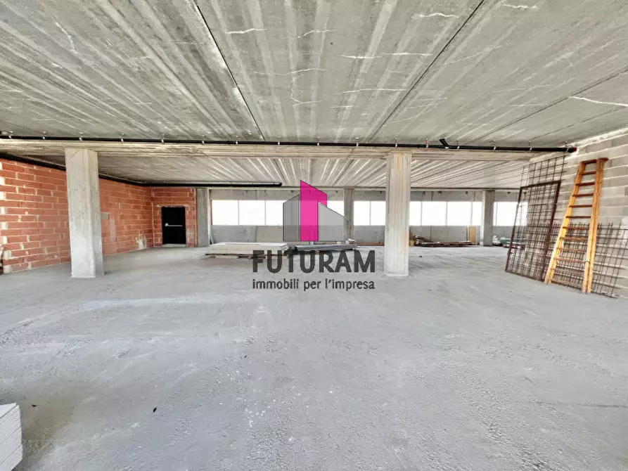 Immagine 5 di Ufficio in vendita  a Vicenza