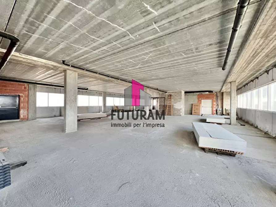 Immagine 7 di Ufficio in vendita  a Vicenza