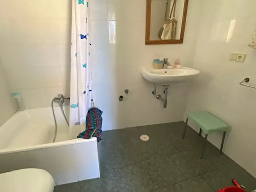 Immagine 17 di Appartamento in vendita  in via del faro a Procida