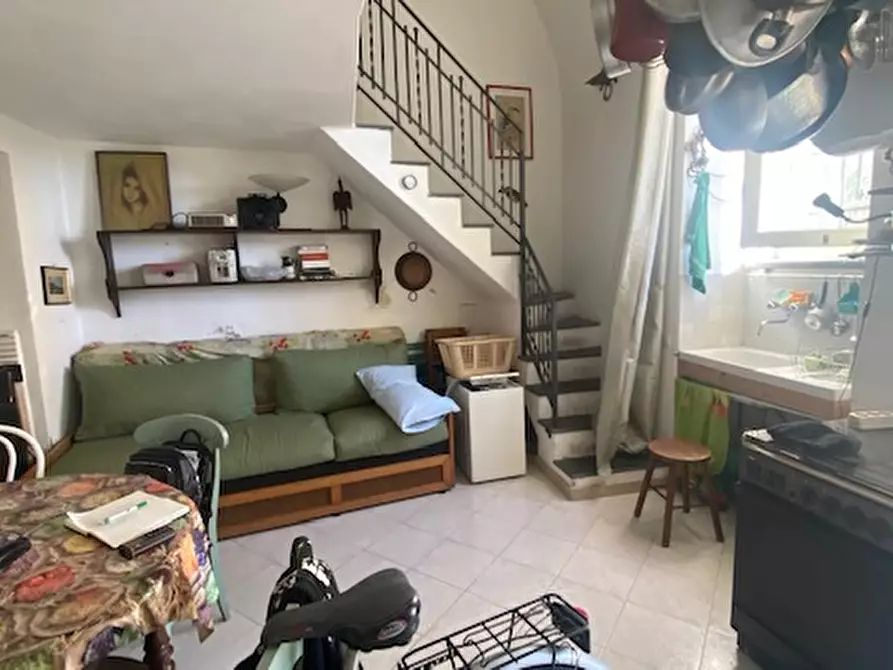 Immagine 7 di Appartamento in vendita  in via del faro 20 a Procida