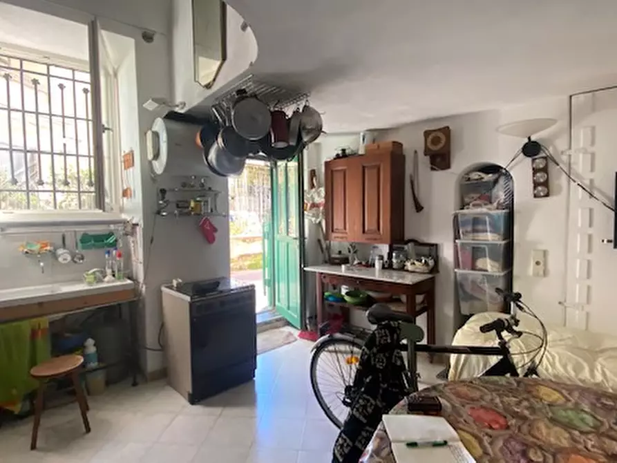 Immagine 8 di Appartamento in vendita  in via del faro 20 a Procida