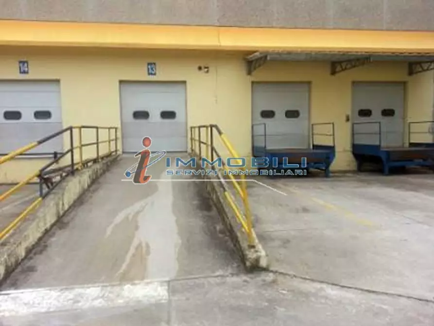 Immagine 2 di Laboratorio in affitto  in VIA GRANDI A. a Settala