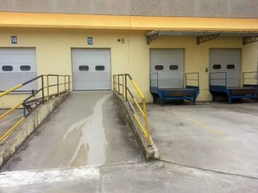 Immagine 2 di Magazzino in affitto  in VIA GRANDI A. a Settala