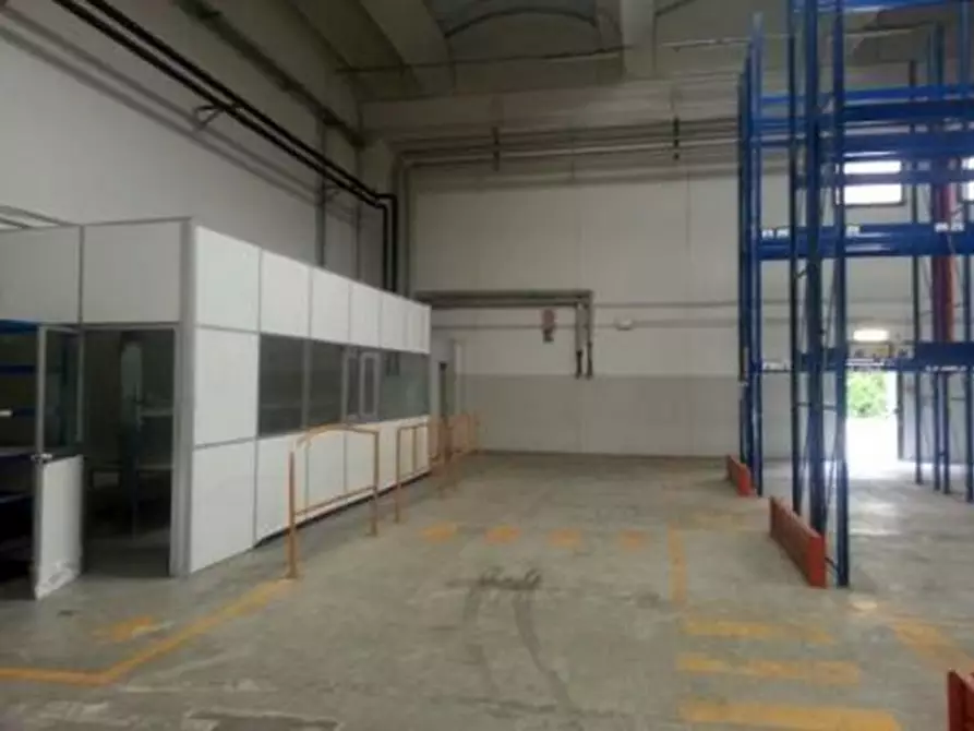Immagine 8 di Magazzino in affitto  in VIA GRANDI A. a Settala
