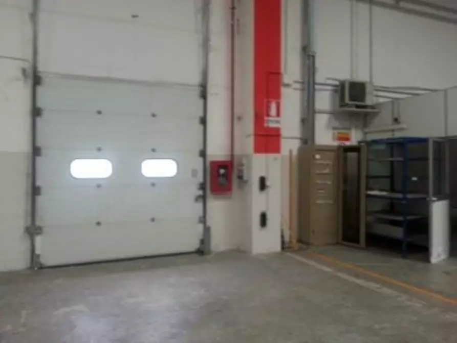 Immagine 9 di Magazzino in affitto  in VIA GRANDI A. a Settala
