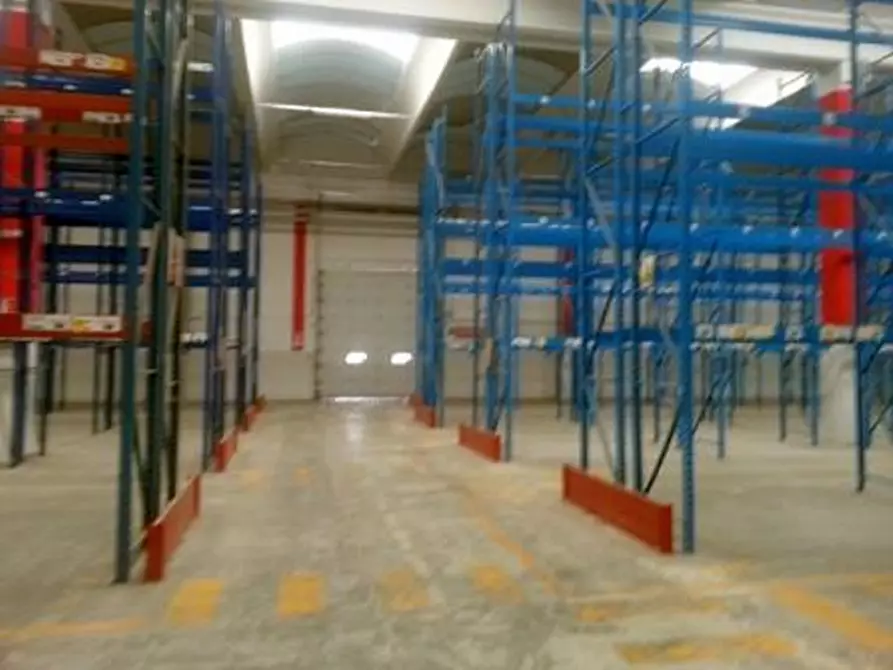Immagine 22 di Magazzino in affitto  in VIA GRANDI A. a Settala