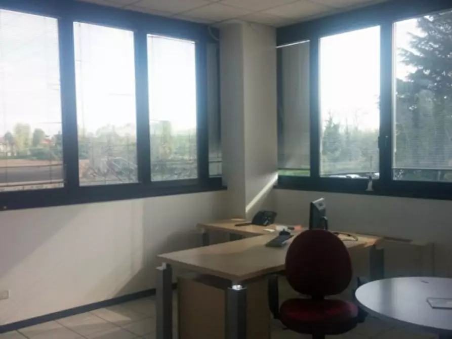 Immagine 23 di Ufficio in affitto  in VIA BURONA a Vimodrone