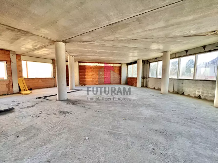 Immagine 4 di Ufficio in vendita  a Vicenza