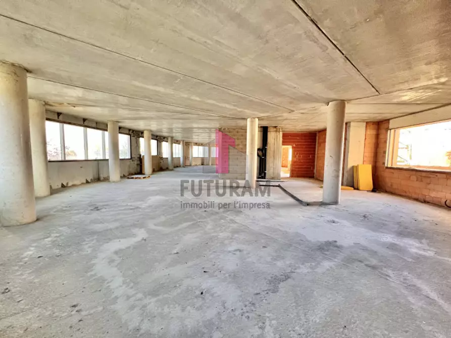 Immagine 5 di Ufficio in vendita  a Vicenza