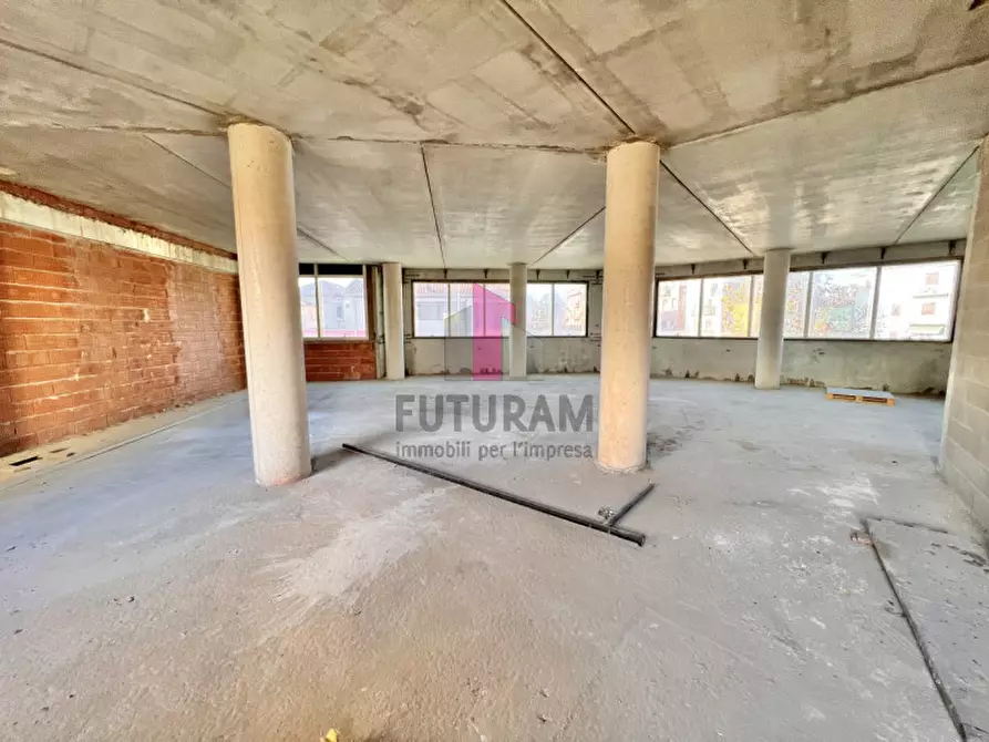 Immagine 7 di Ufficio in vendita  a Vicenza