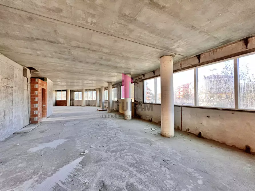 Immagine 10 di Ufficio in vendita  a Vicenza