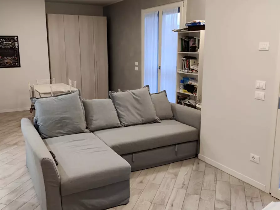 Immagine 5 di Appartamento in affitto  in via procaccini a Milano