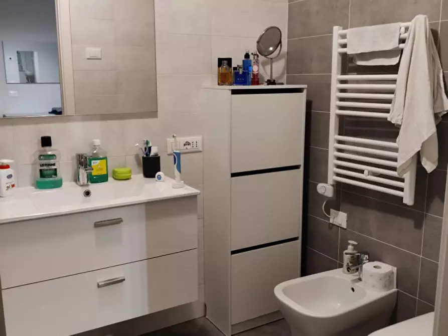 Immagine 10 di Appartamento in affitto  in via procaccini a Milano