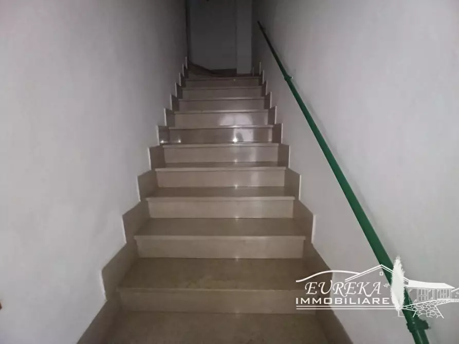 Immagine 3 di Appartamento in vendita  in via Roma a Castiglione Del Lago