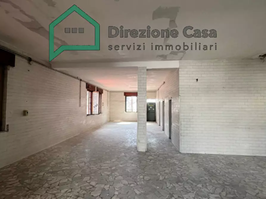 Immagine 8 di Appartamento in affitto  in via generale francesco pinto, 60 a Napoli