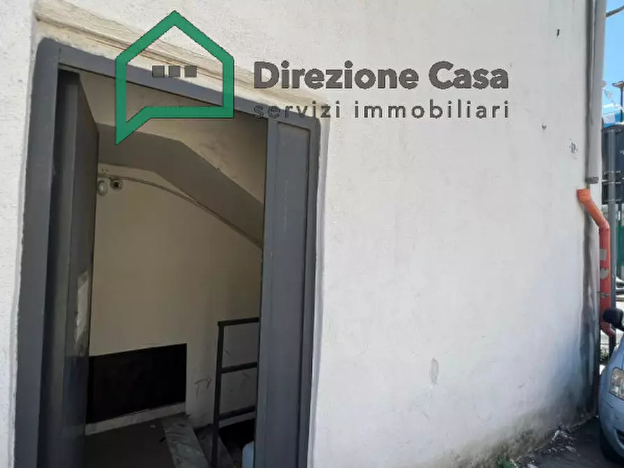 Immagine 4 di Capannone industriale in affitto  in VIA PINTO, 58 a Napoli