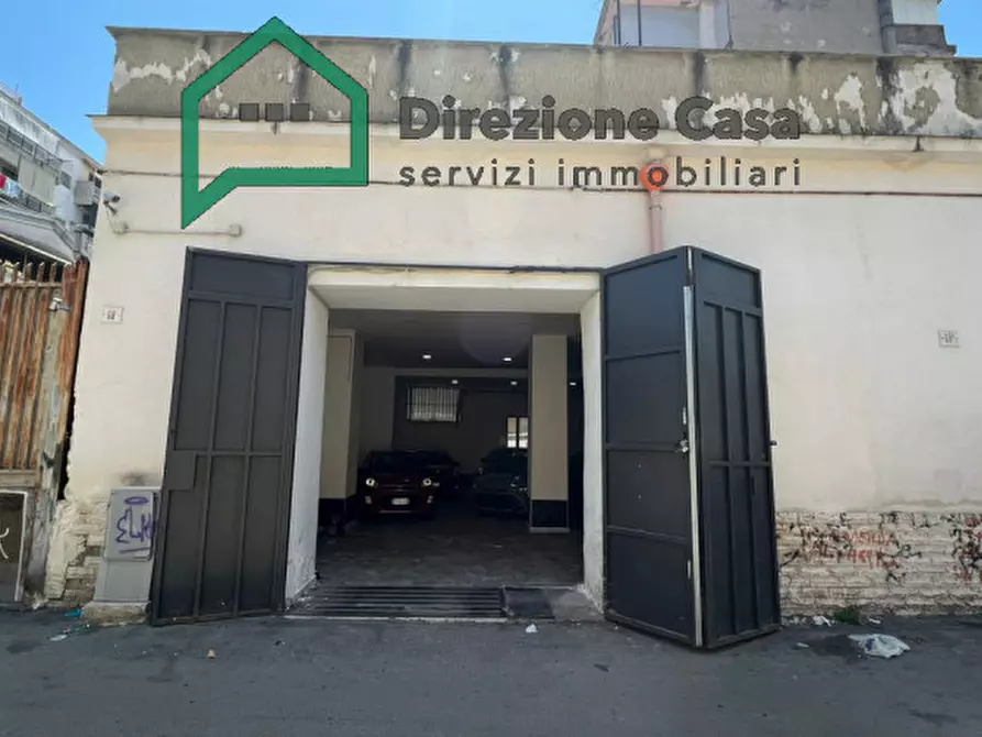 Immagine 5 di Capannone industriale in affitto  in VIA PINTO, 58 a Napoli