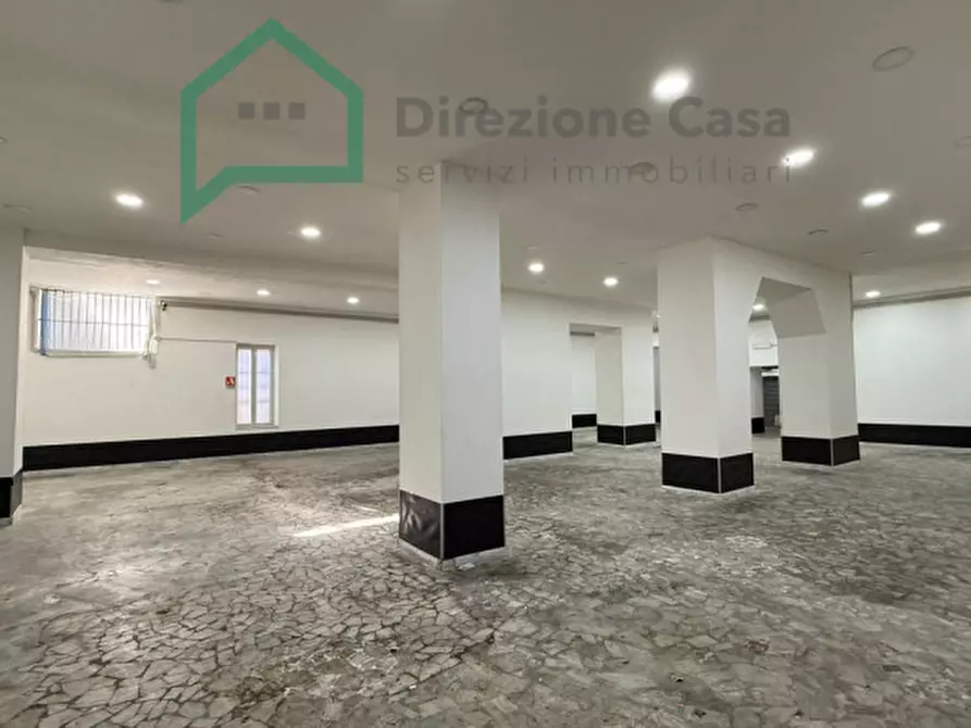 Immagine 7 di Capannone industriale in affitto  in VIA PINTO, 58 a Napoli