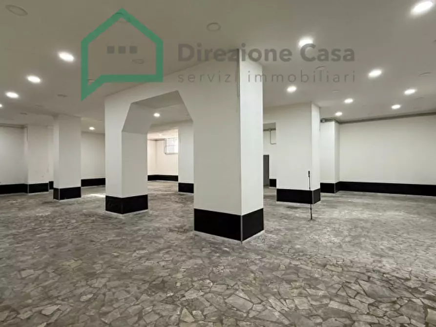 Immagine 7 di Capannone industriale in affitto  in VIA PINTO, 58 a Napoli