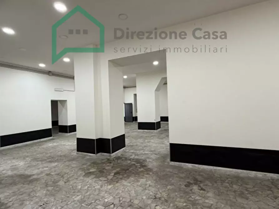 Immagine 8 di Capannone industriale in affitto  in VIA PINTO, 58 a Napoli